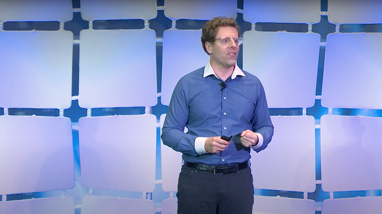 Neil Presenting-1